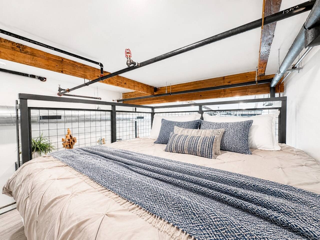 Loft 219